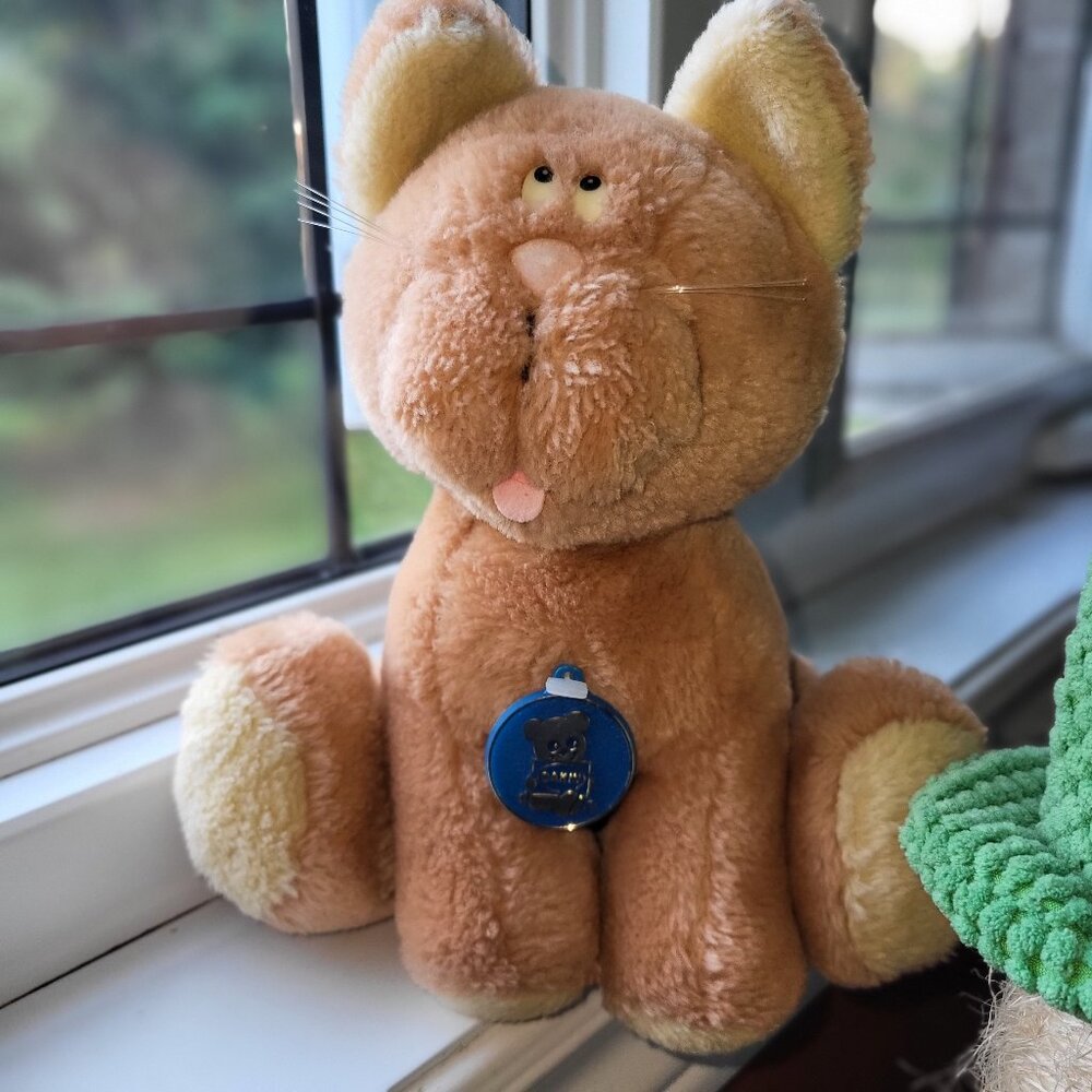 Vintage Dakin Anne Klocko Design 1984 9" Tan/Brown Plush "Cupcake" Cat
